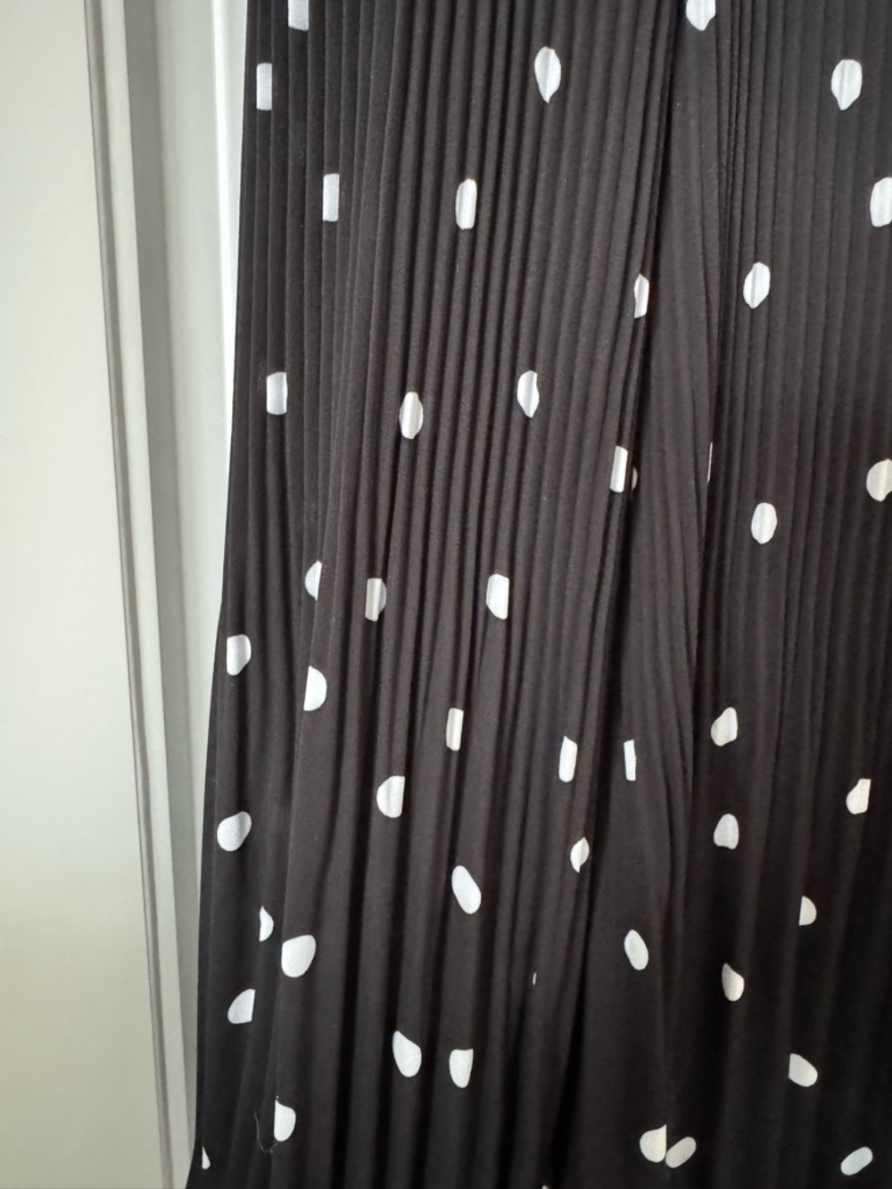 Penningtons Black Blouse with White Polka Dots - Picture 2 of 4